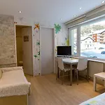 Haus Cristal - 1441m アパート ロイカーバード