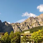Haus Cristal - 1441m 아파트 로이커바드