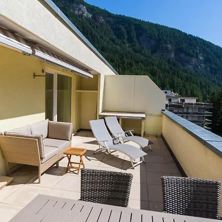 Haus Cristal - 1441m アパート