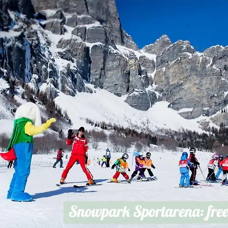 Haus Cristal - 1441m アパート