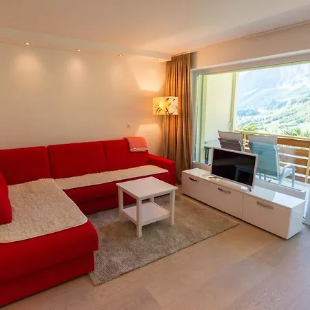 Haus Cristal - 1441m アパート *