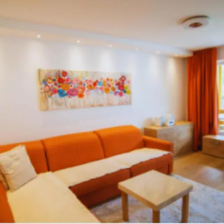 Haus Cristal - 1441m アパート