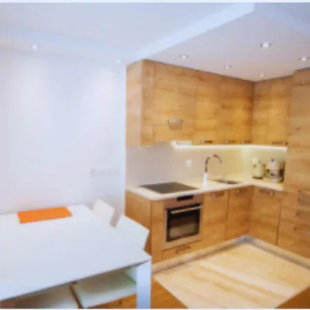 Haus Cristal - 1441m アパート *