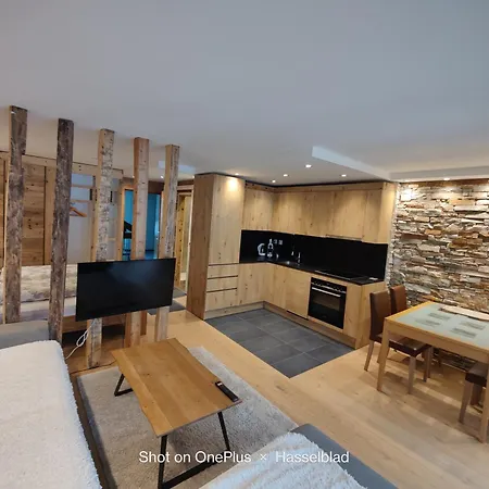 Haus Cristal - 1441m * ロイカーバード