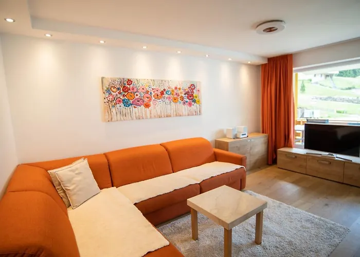 Haus Cristal - 1441m Apartment *