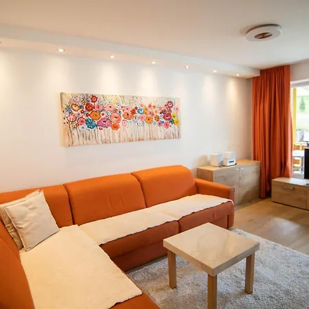 Haus Cristal - 1441m Lejlighed *