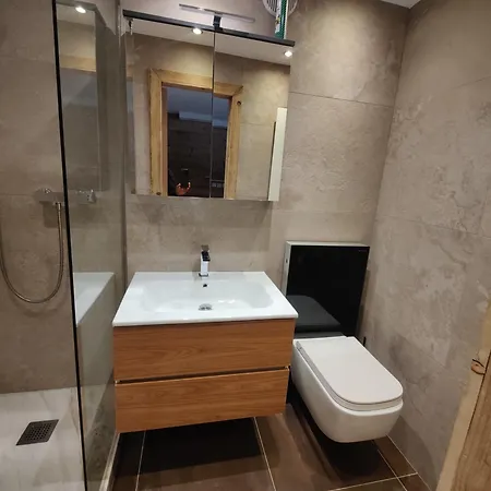 Haus Cristal - 1441m Lejlighed *