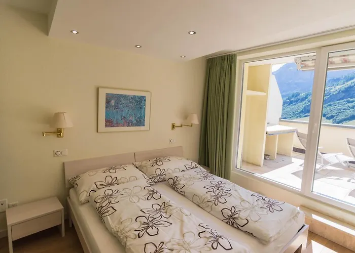 Апартаменты Haus Cristal - 1441m Лойкербад