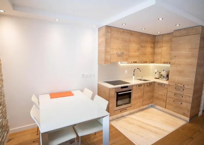 Апартаменты Haus Cristal - 1441m Лойкербад