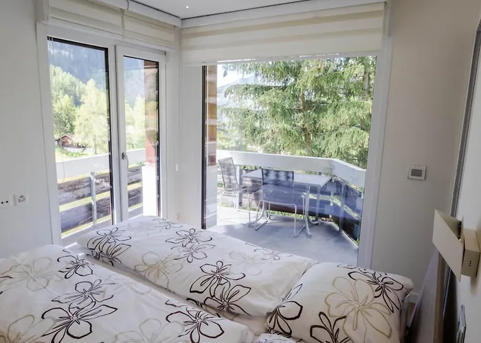 Haus Cristal - 1441m Апартаменты Лойкербад