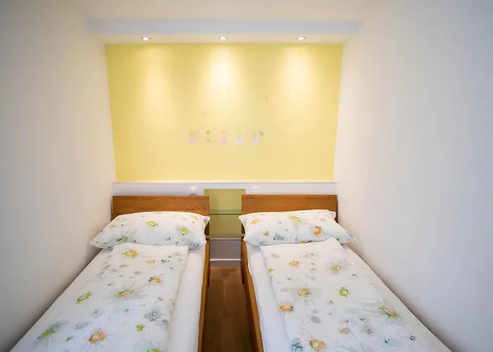 Haus Cristal - 1441m Лойкербад