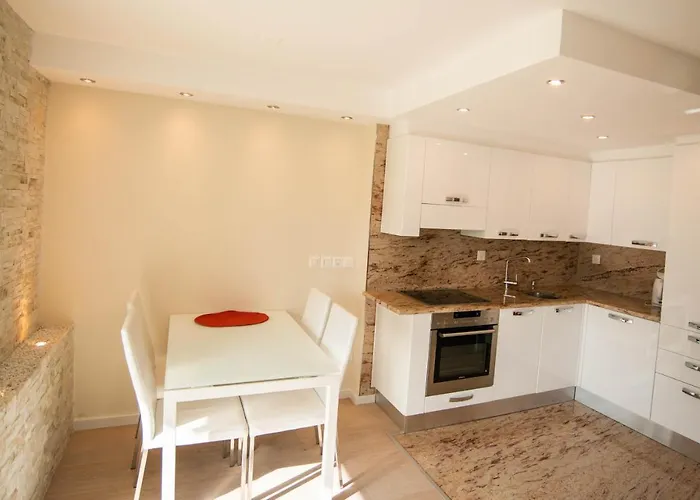 Апартаменты Haus Cristal - 1441m Лойкербад