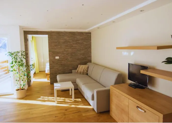 Апартаменты Haus Cristal - 1441m Лойкербад